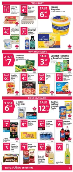 Preview of Co-op Gold Eggs, Extra Large White or Large Brown Package of 12 from shop Co-op Food valid from 30.04.2026 | Page: 10