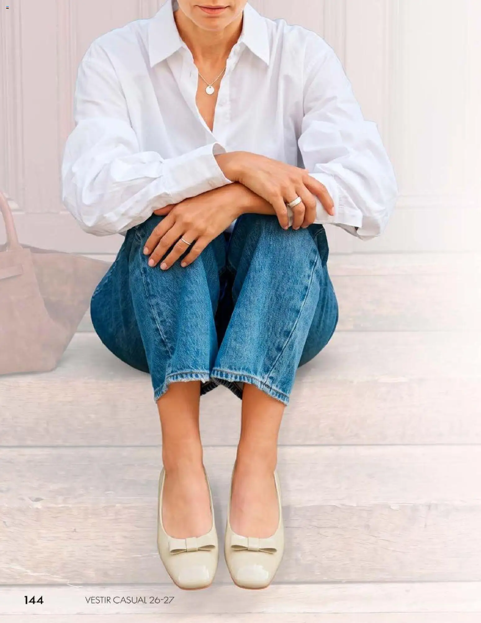Nuevas ofertas de Price Shoes válidas en toda la República Mexicana desde el 28/08/2026. ¡Encuentra las mejores ofertas en Price Shoes catálogo Vestir Casual! | Página: 144