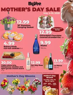 Preview of HyVee weekly ads valid from 04.05.2026